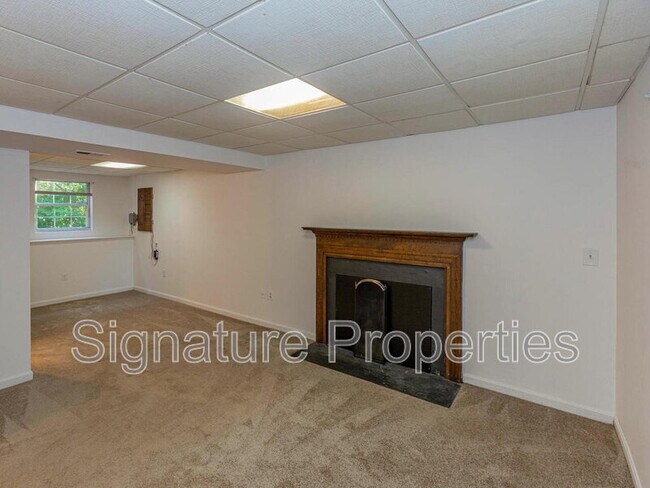 Building Photo - 1 Martin St