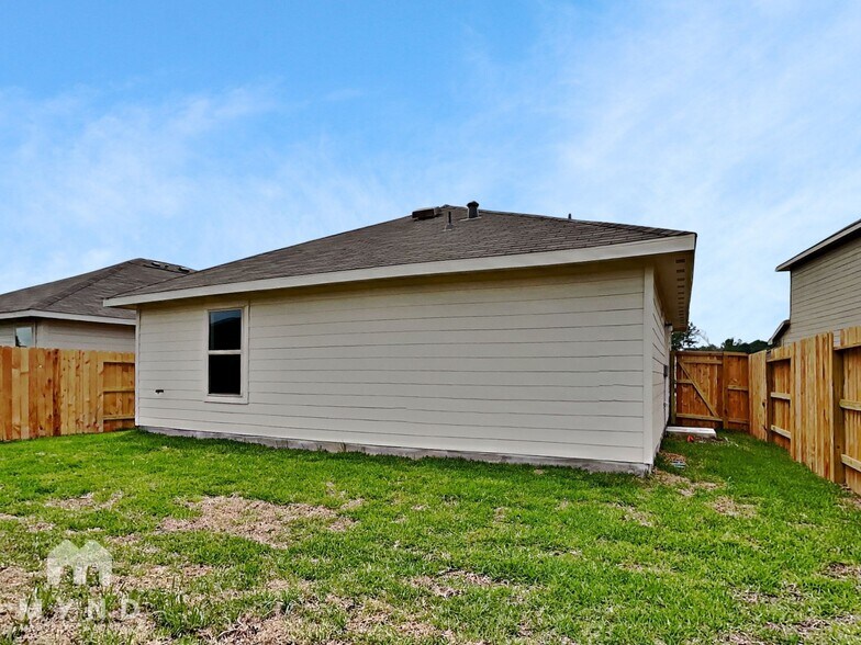 Building Photo - 18515 Cepagatti Dr