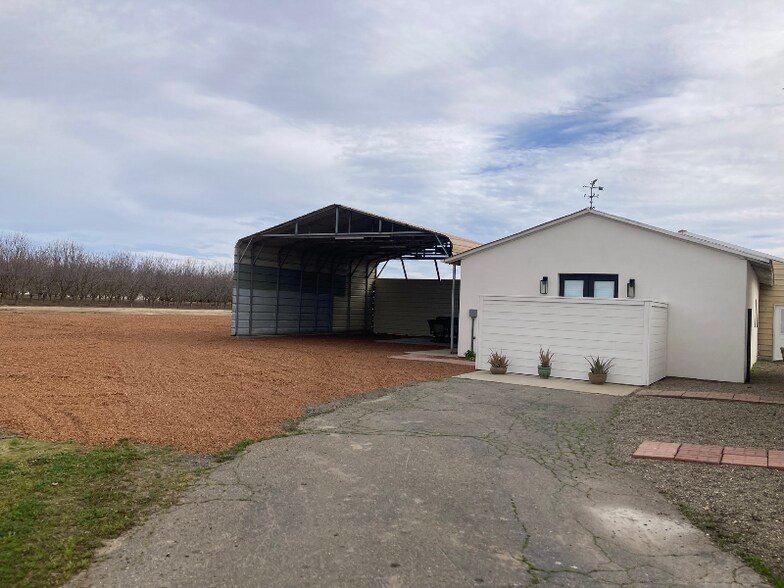 Building Photo - 3518 S Quincy Rd