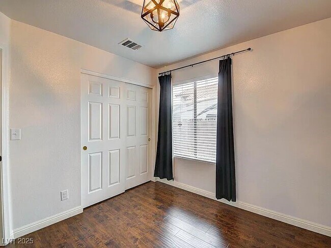 Building Photo - 1443 Basin View Cir