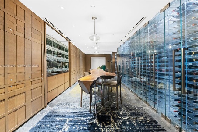 Building Photo - 2711 S Ocean Dr