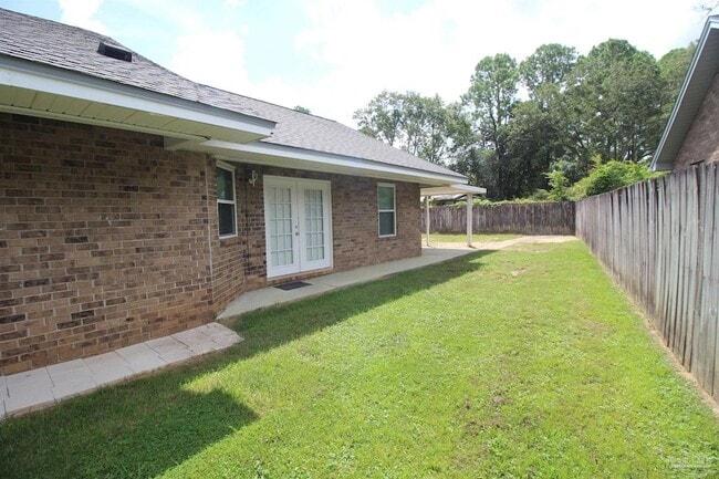 Building Photo - 7679 Old Hickory Dr
