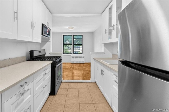 Building Photo - 37-30 73rd St