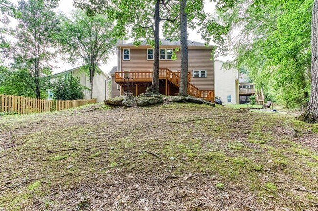 Building Photo - 58 Parkside Cir