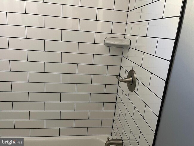 Building Photo - 3102 Hartville St