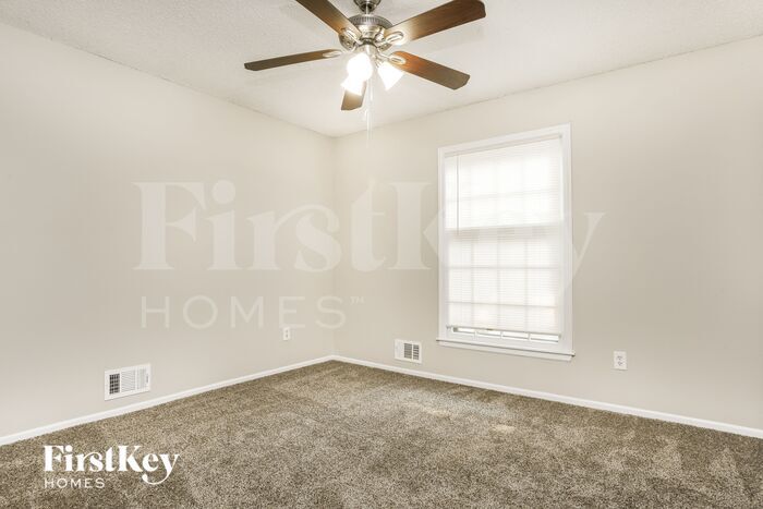 Building Photo - 1408 SW 14th St