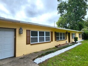 Building Photo - 3453 NW 1st Ct