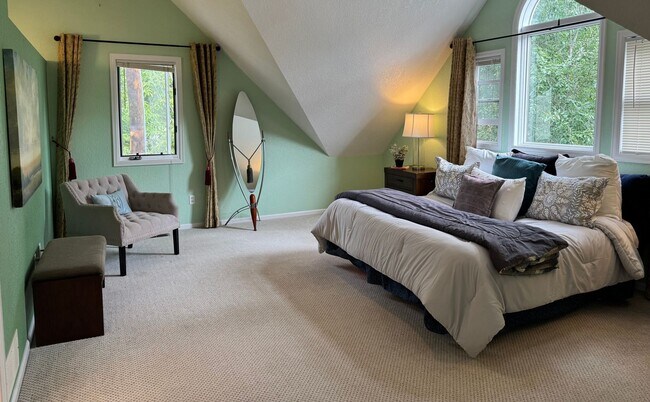 Building Photo - 3-bedroom home in Central Boulder