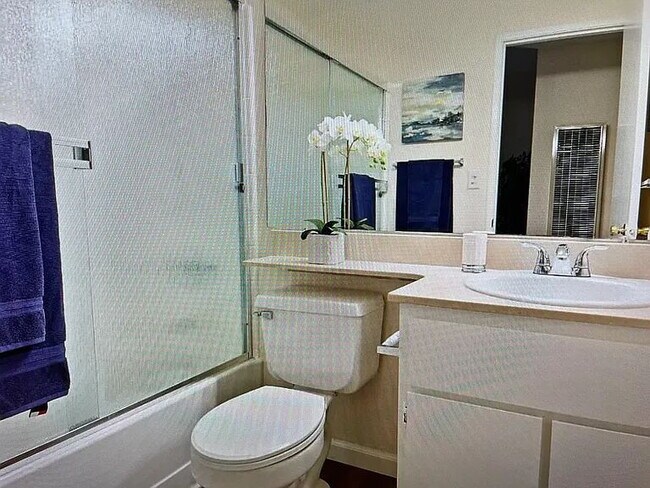 Building Photo - "Cozy 1-Bedroom Retreat in San Jose - Perfect for Your Urban Lifestyle!"