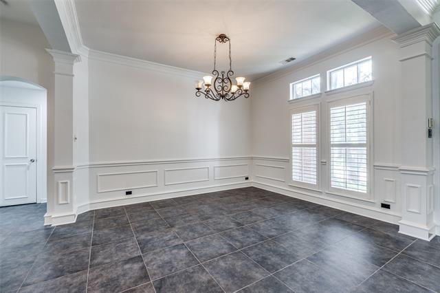 Building Photo - 4684 Old Pond Dr