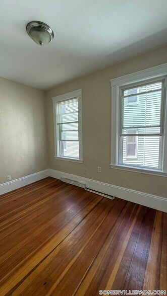 Building Photo - 86 Conwell Ave