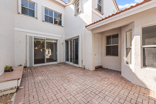 Building Photo - 1551 Seagrape Way
