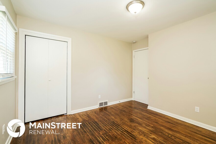 Building Photo - 4401 Charlotte Ann Dr