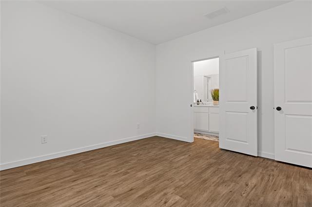 Building Photo - 1303 Bells Dr