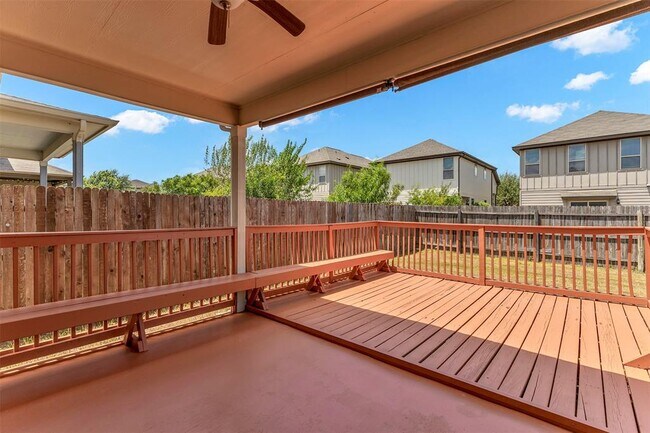Building Photo - 16100 Hawthorne Heights Trail