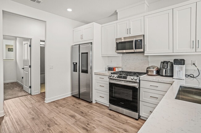 Building Photo - 2152 Senita Dr