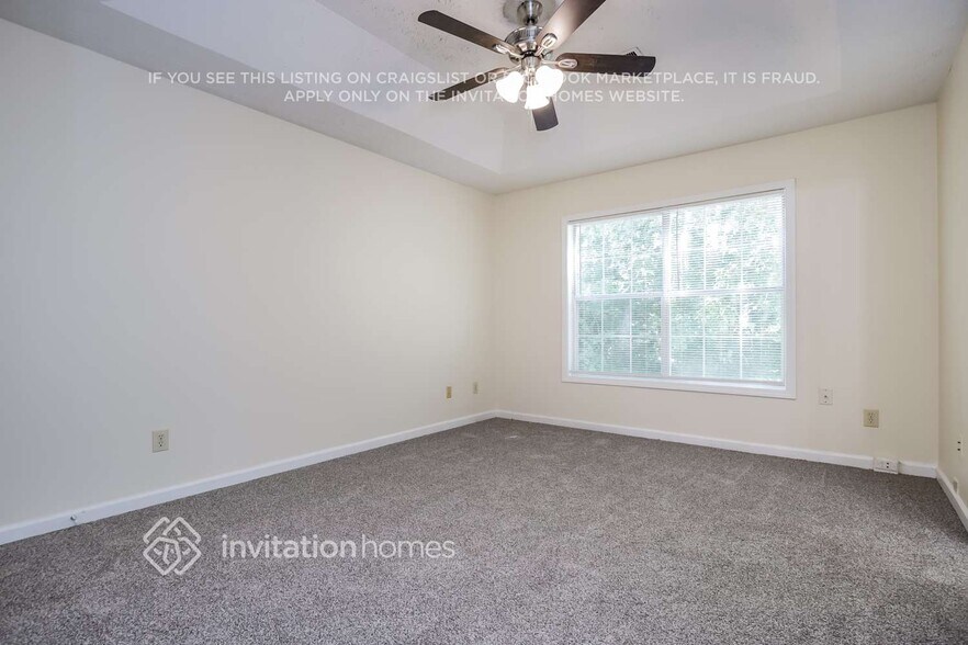 Building Photo - 221 River Birch Dr