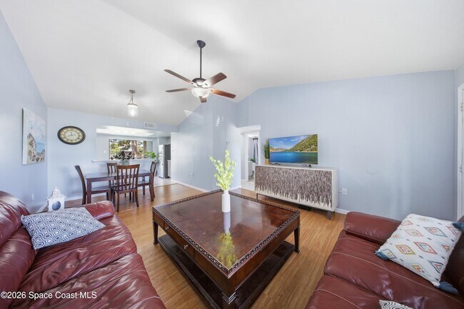 Building Photo - 1515 Huntington Ln