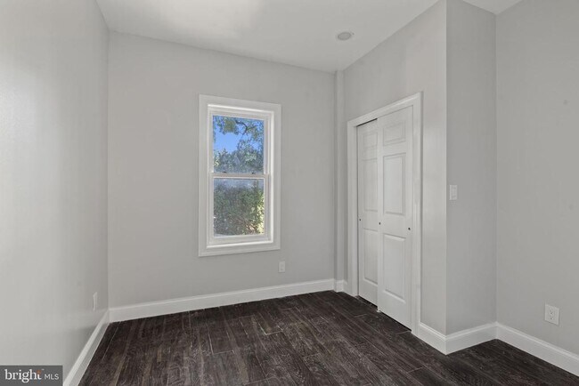 Building Photo - 5237 Chester Ave