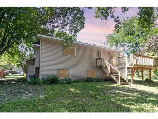 Building Photo - 8345 Grace Ct