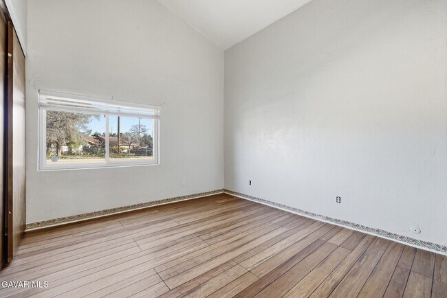 Building Photo - 40555 20th St W