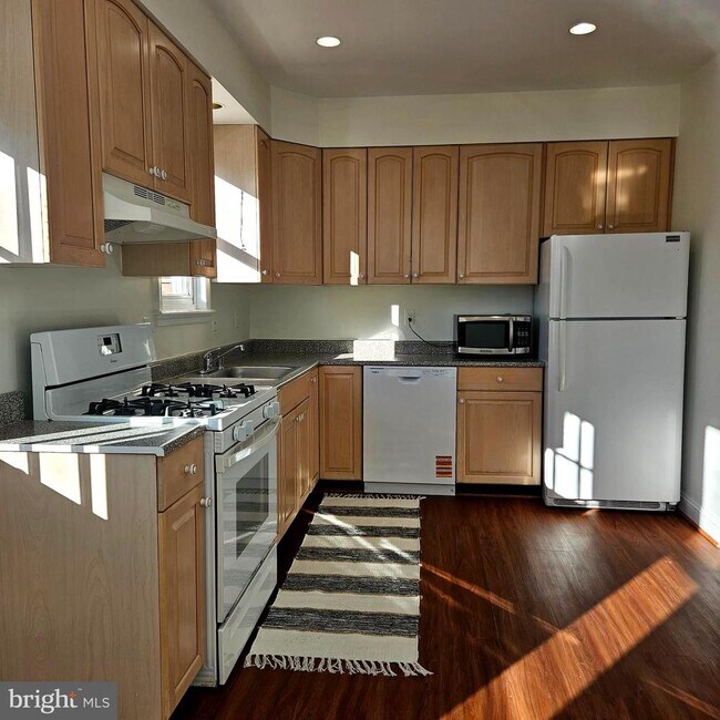 Building Photo - 5338 42nd St NW