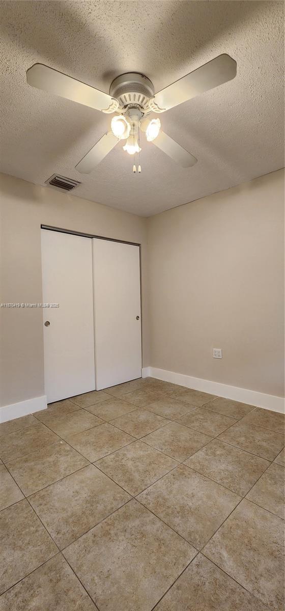 Building Photo - 6121 SW 39th St