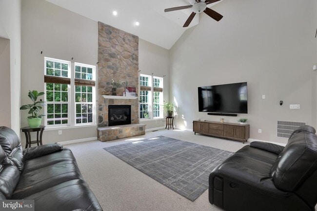 Building Photo - 8111 Alloway Ct