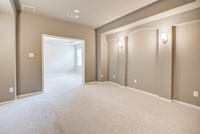 Building Photo - 67 Springtime Creek Dr