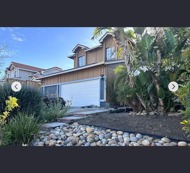 Building Photo - 4044 Rockford Dr