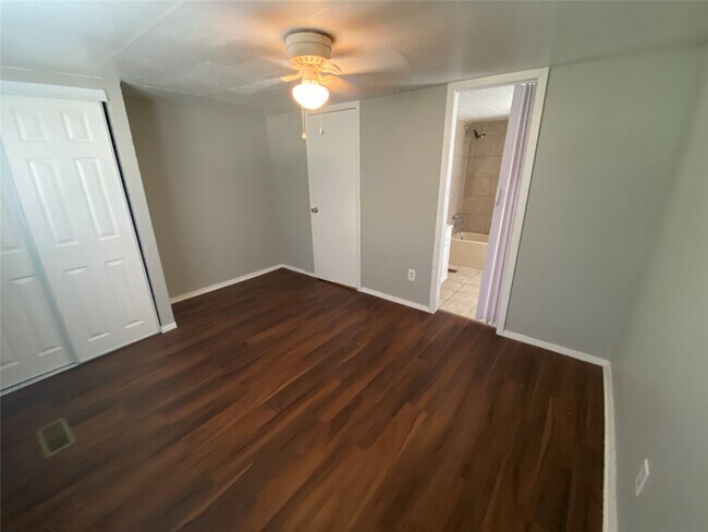 Building Photo - 109 Birchwood Dr