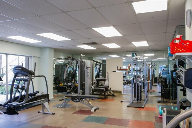 Building Photo - 2500 E Las Olas Blvd