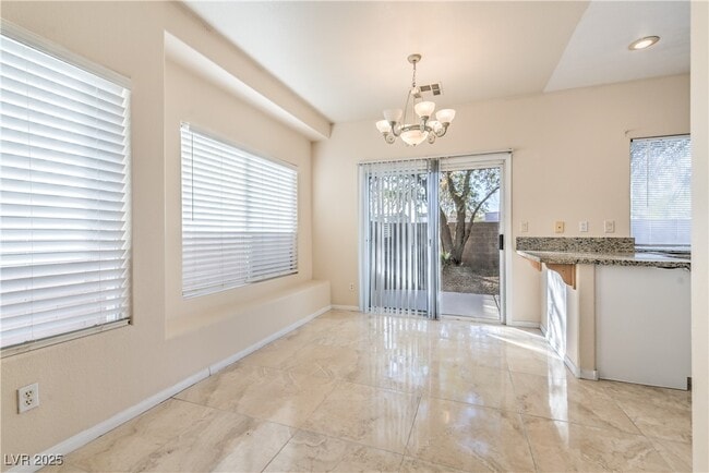 Building Photo - 5817 Golden Wing St