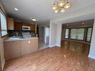 Building Photo - 3978 E De Blaay Dr SE