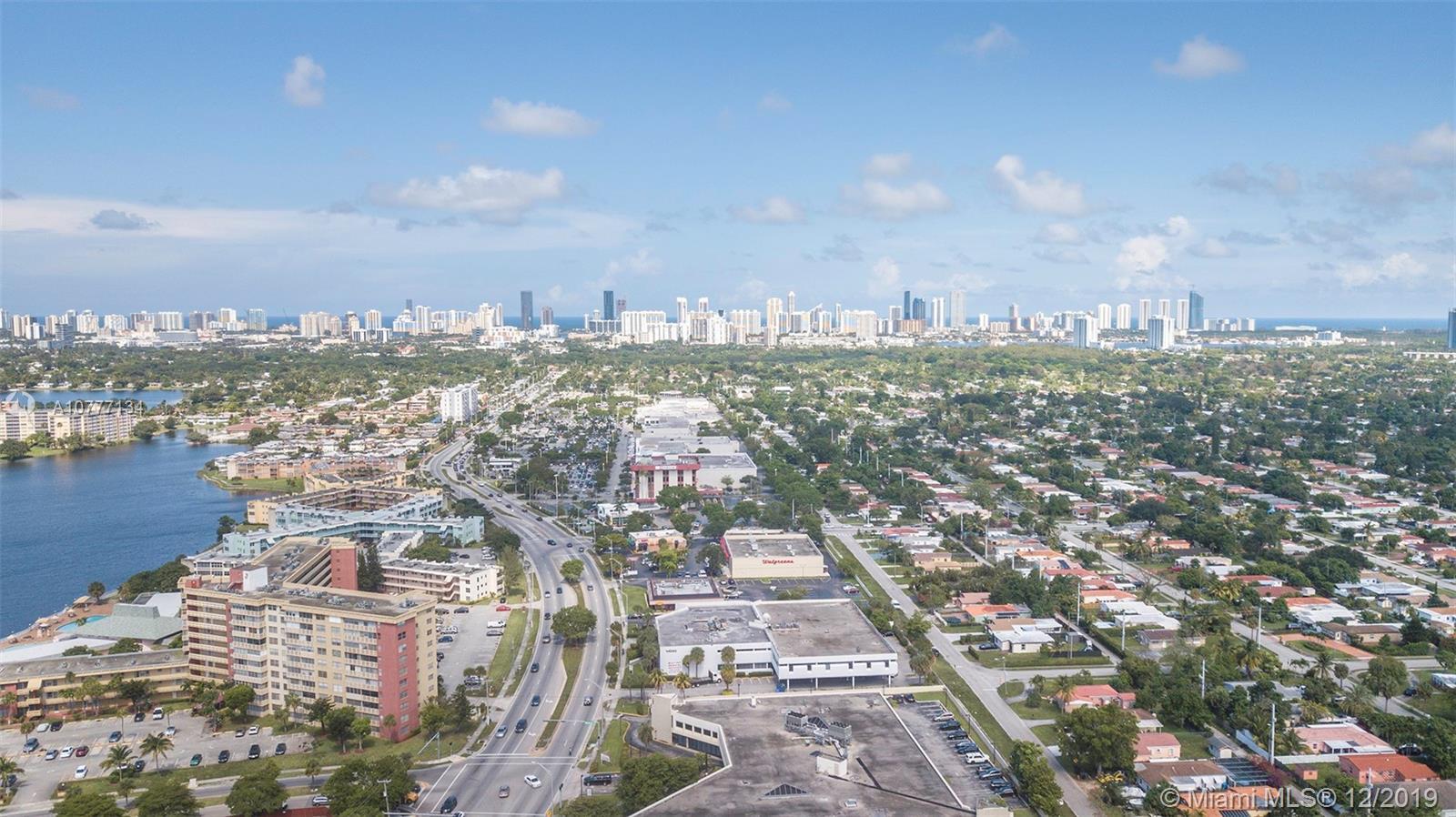 Building Photo - 1300 NE Miami Gardens Dr