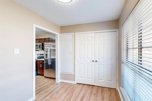 Building Photo - 1908 N Irving Heights Dr