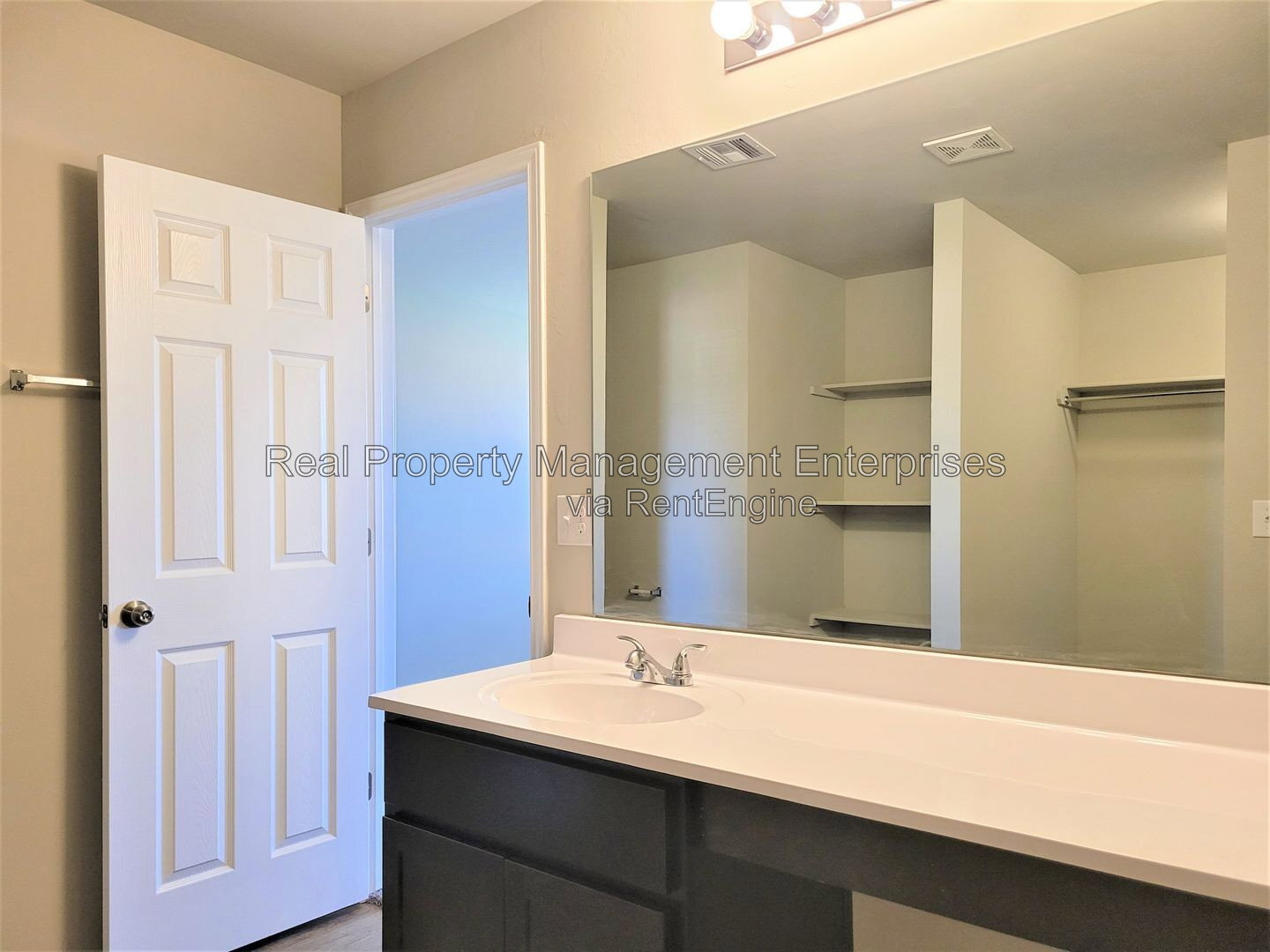 Building Photo - 21215 Winding Brook