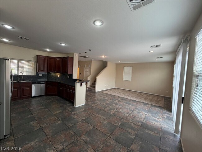 Building Photo - 2324 Cockatoo Dr