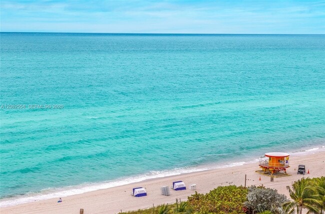 Building Photo - 6917 Collins Ave