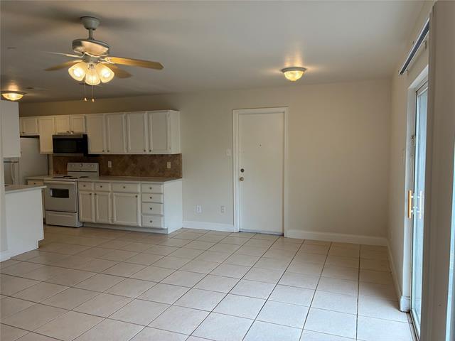 Building Photo - 2622 Foxcroft Ln