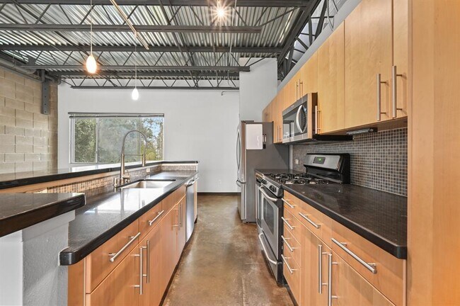 Building Photo - 4801 S Congress Ave