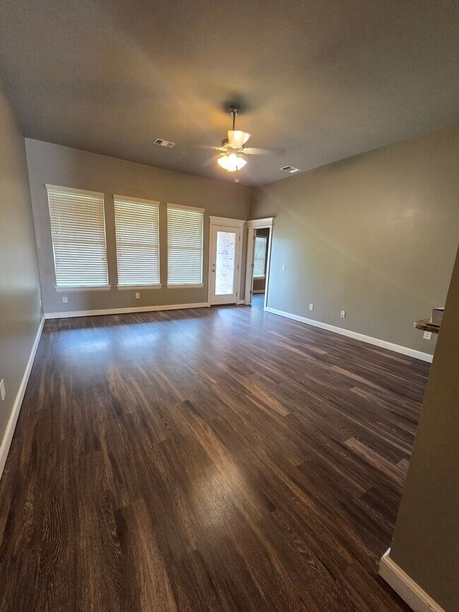 Building Photo - TAKE A LOOK AT YOUR NEW HOME!!!
