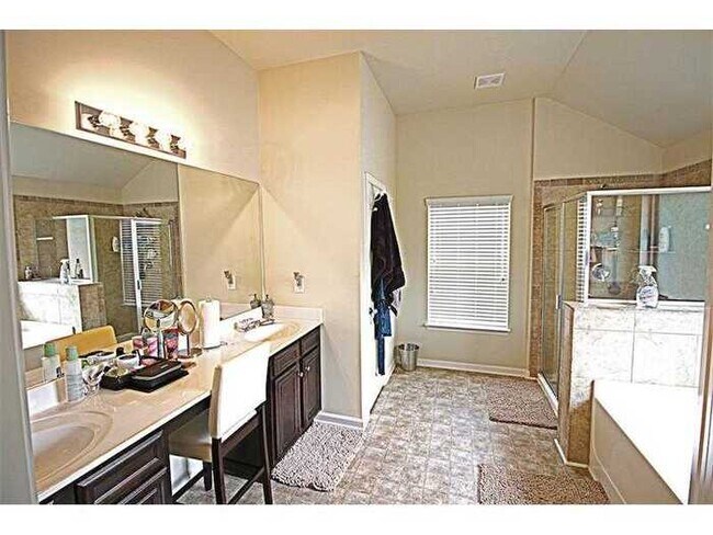 Building Photo - 5010 Tower View Trail, Snellville, GA, 30039