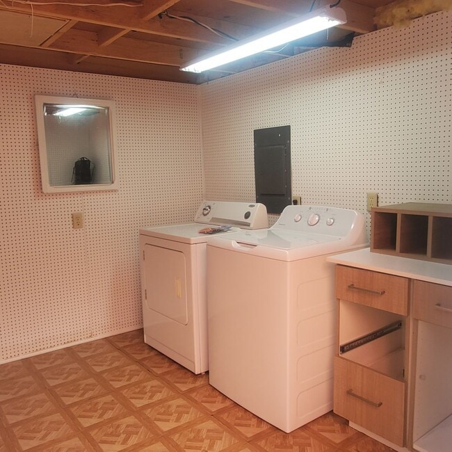 Building Photo - Awesome cabin for sale by owner or rent