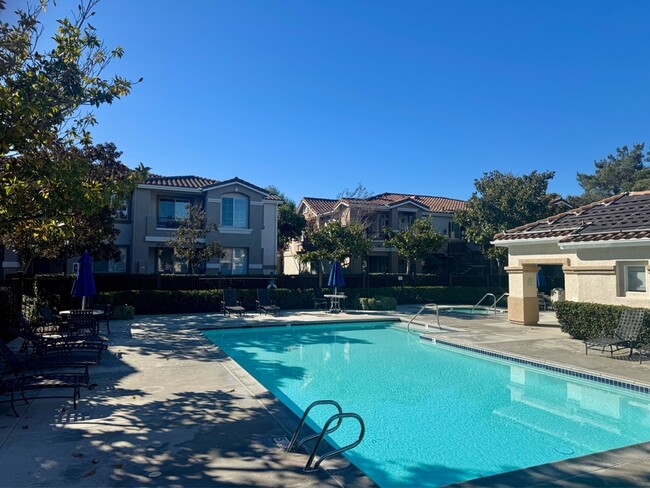 Building Photo - 10766 Sabre Hill Dr