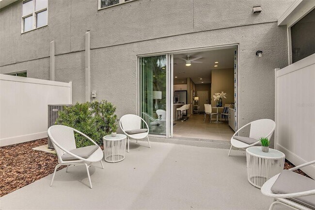 Building Photo - 11640 Glenside Ter