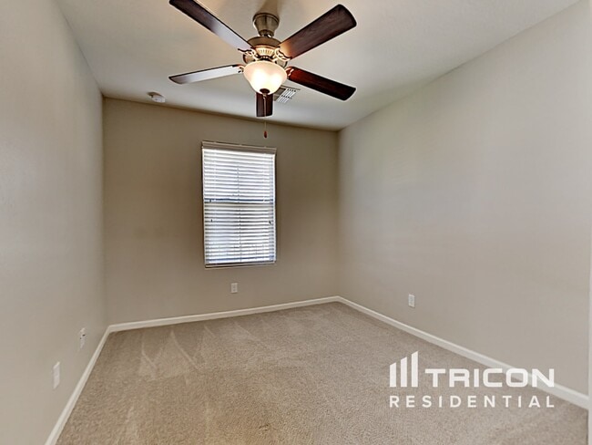 Building Photo - 12586 W Roy Rogers Rd
