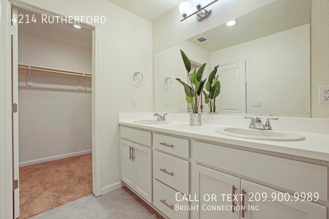 Building Photo - 4214 Rutherford Ave