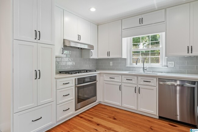 Building Photo - 3708 Northcote Dr.
