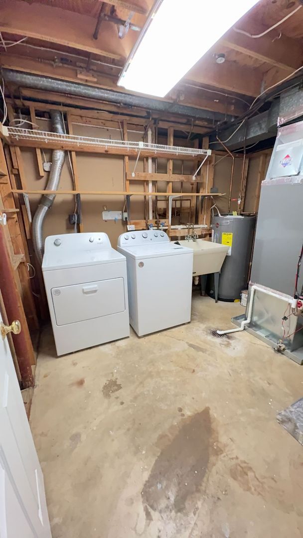 Building Photo - Three Bedroom Townhouse in Alexandria Near Ft Belvoir